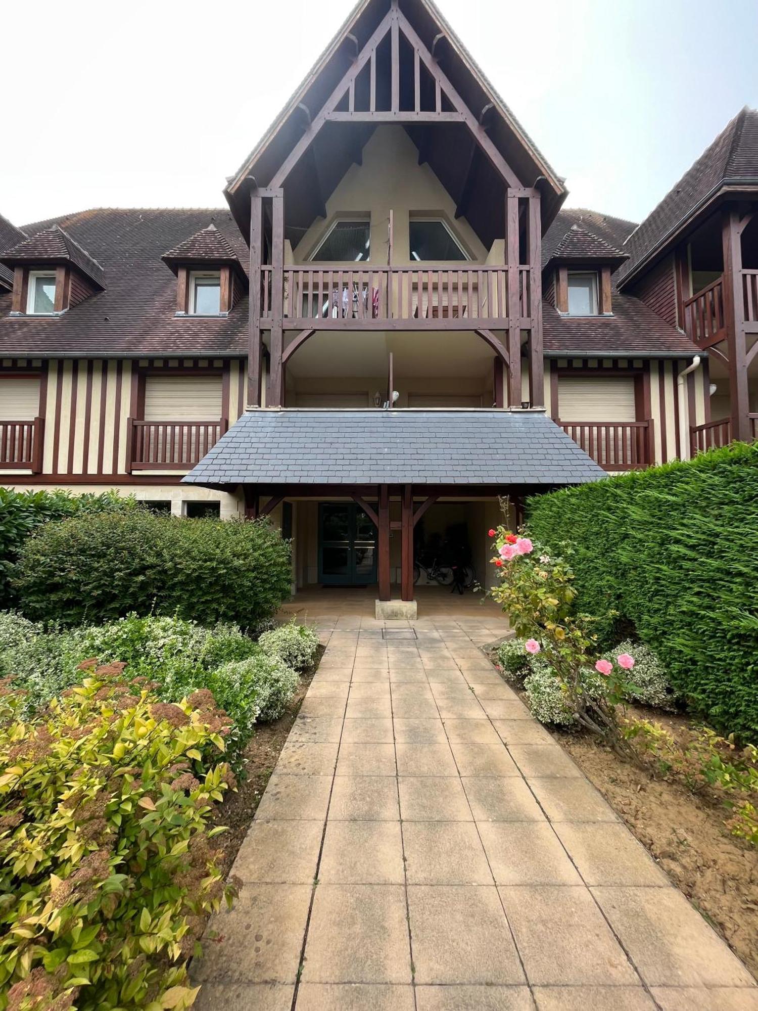 L'ancre Rouge Apartment *